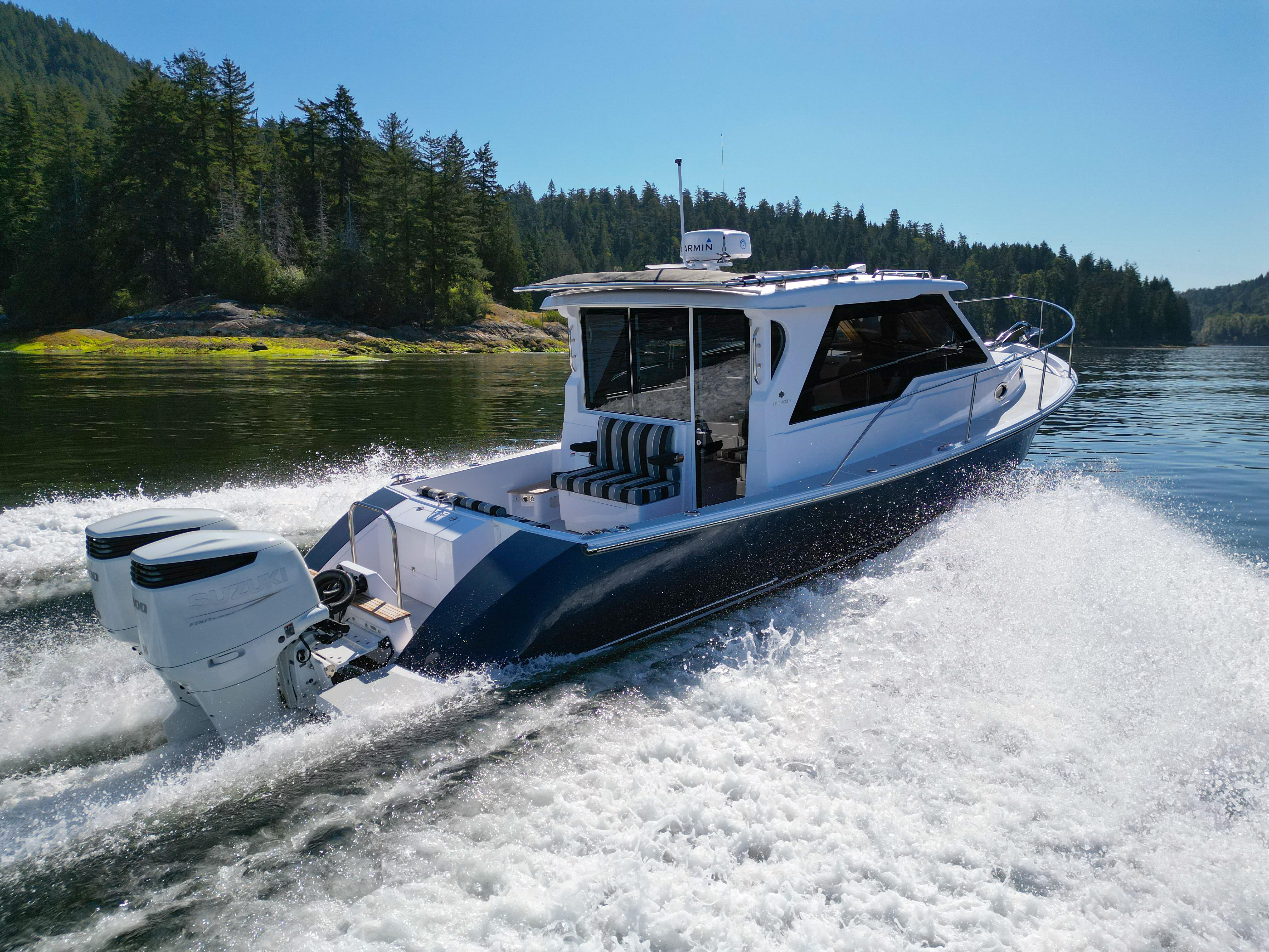 2022 True North 34 Outboard Express Cruiser for sale - YachtWorld