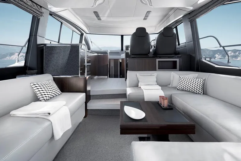 Skye Yacht Photos Pics Main Deck