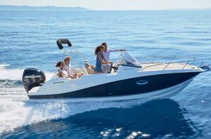 2022 Quicksilver Activ 675 Sundeck