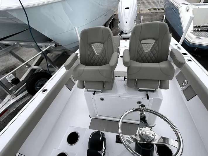  Yacht Photos Pics 2024 Sportsman 267 Masters - Image 8