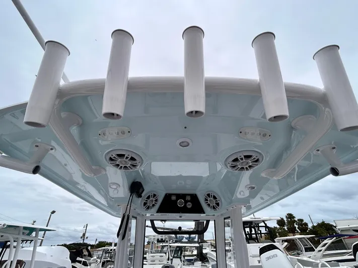  Yacht Photos Pics 2024 Sportsman 267 Masters - Image 9