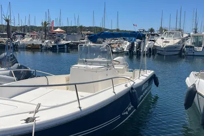 2000 White Shark White Shark 225
