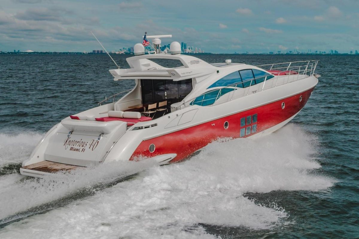 2007 Azimut 68 