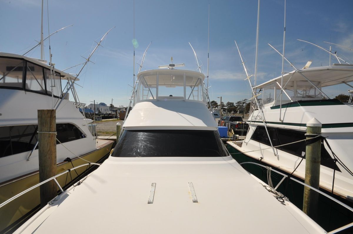 2019 Viking 44 