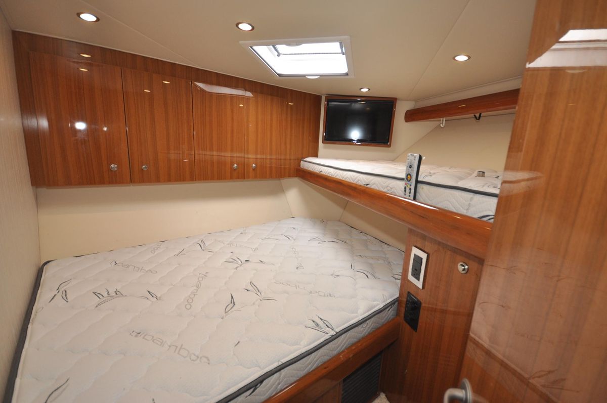 2019 Viking 44 