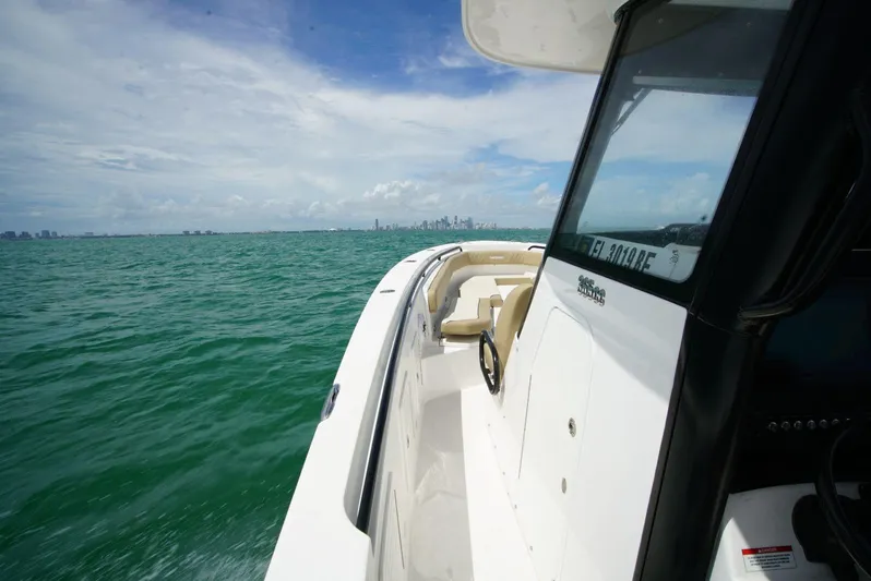  Yacht Photos Pics 2024 Everglades 365 Cc - Image 3