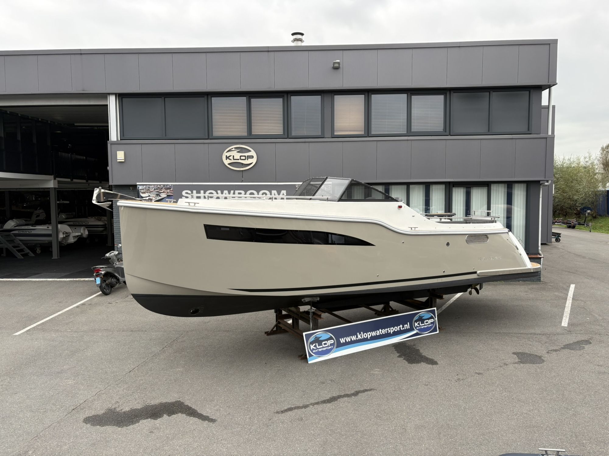 2024 Maxima 920 cabin met Yanmar 110 pk Demo aanbieding