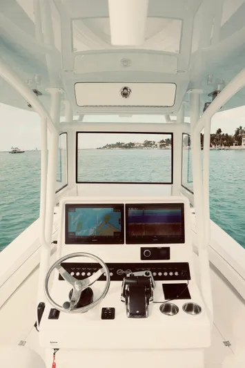  Yacht Photos Pics 2025 Limitless 27 Center Console