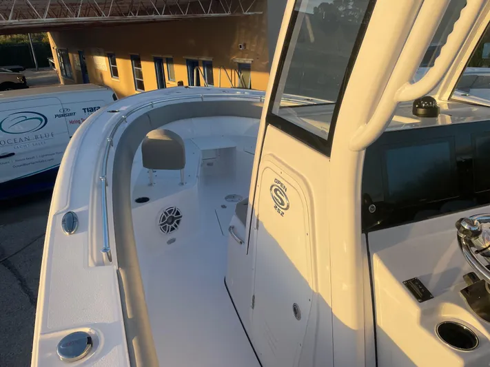  Yacht Photos Pics 2025 Sportsman 252 Open - Image 9