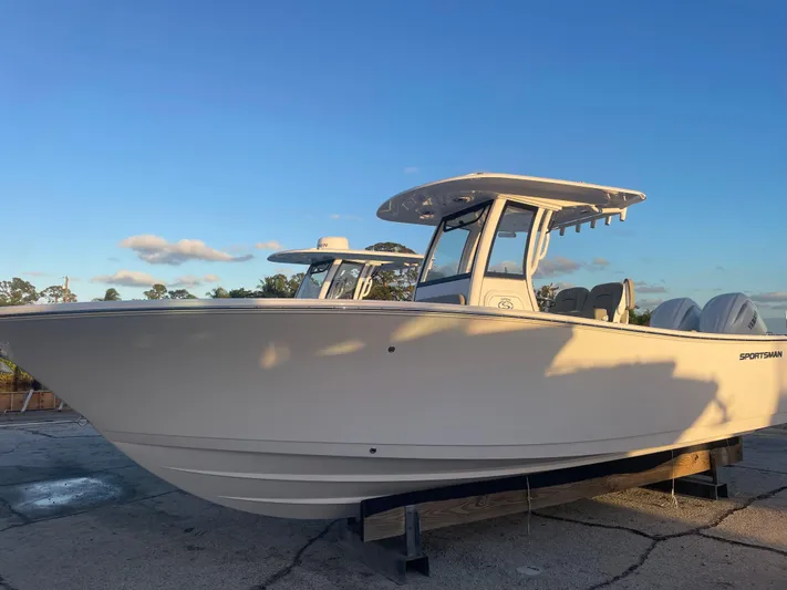  Yacht Photos Pics 2025 Sportsman 252 Open - Image 1
