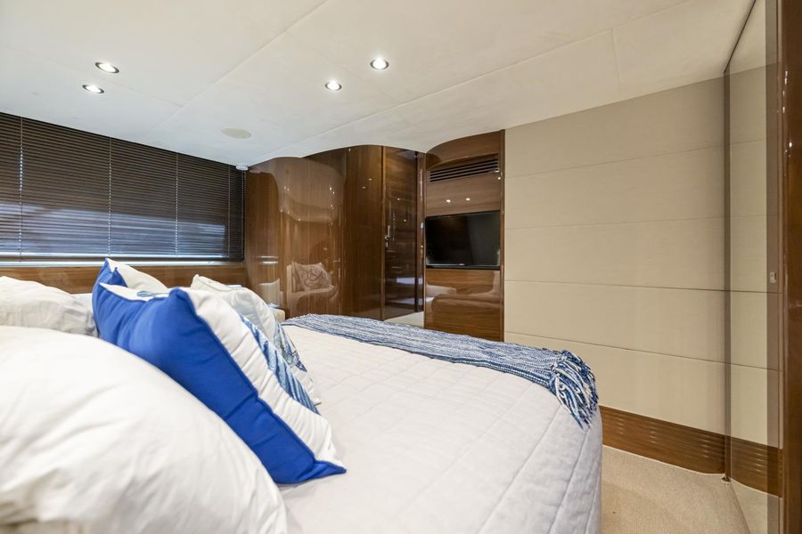 2016 Princess 52 Flybridge