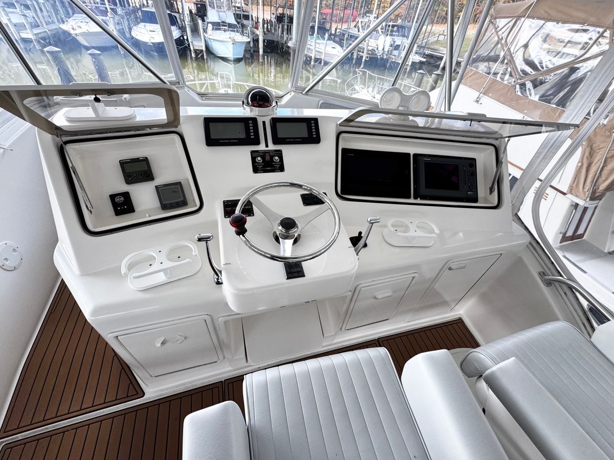 2005 Ocean Yachts 46 