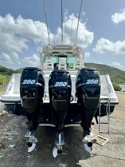  Yacht Photos Pics 2012 Boston Whaler 345 Conquest with triple 250 HP outboard engines.