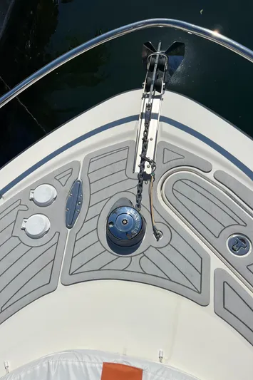 Pura Vida Yacht Photos Pics 2008 Hydra-Sports Vector 3500 VX bow with anchor and deck fittings.