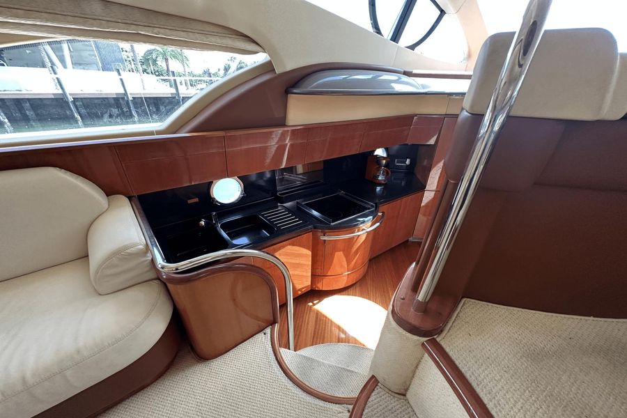 2006 Azimut 50