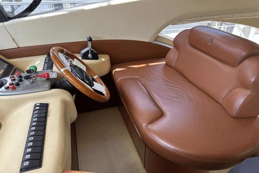 2006 Azimut 50