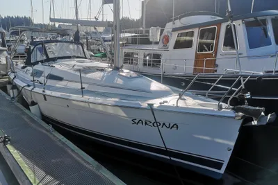 Hunter 33