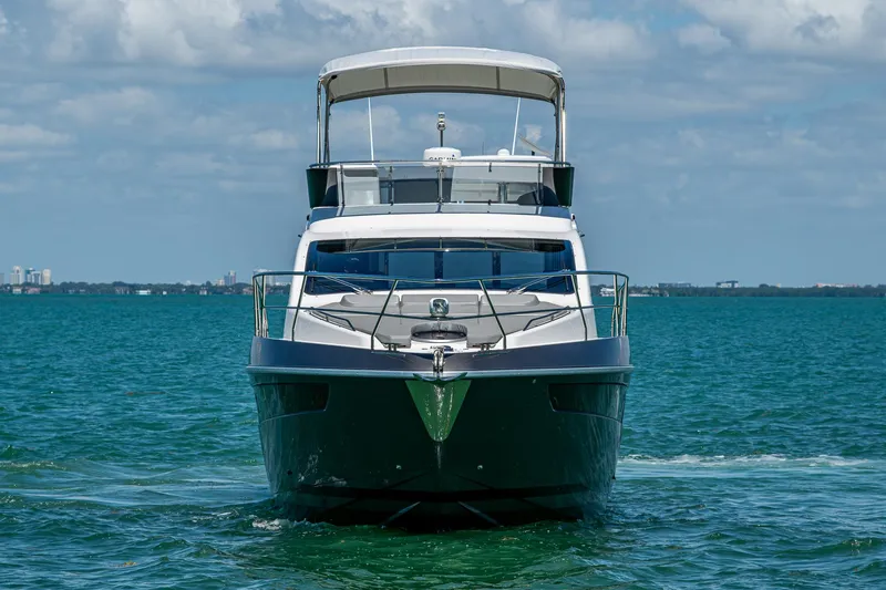 Suntastic Yacht Photos Pics 