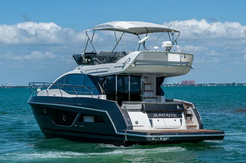 Suntastic Yacht Photos Pics 