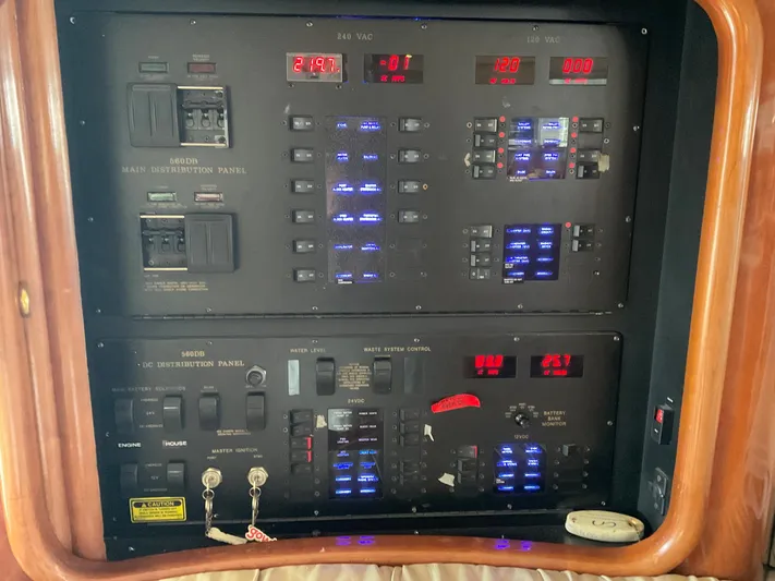  Yacht Photos Pics Electrical control panel on a 1999 Sea Ray 560 Sedan Bridge yacht.