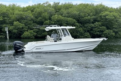 Boston Whaler 250 Outrage