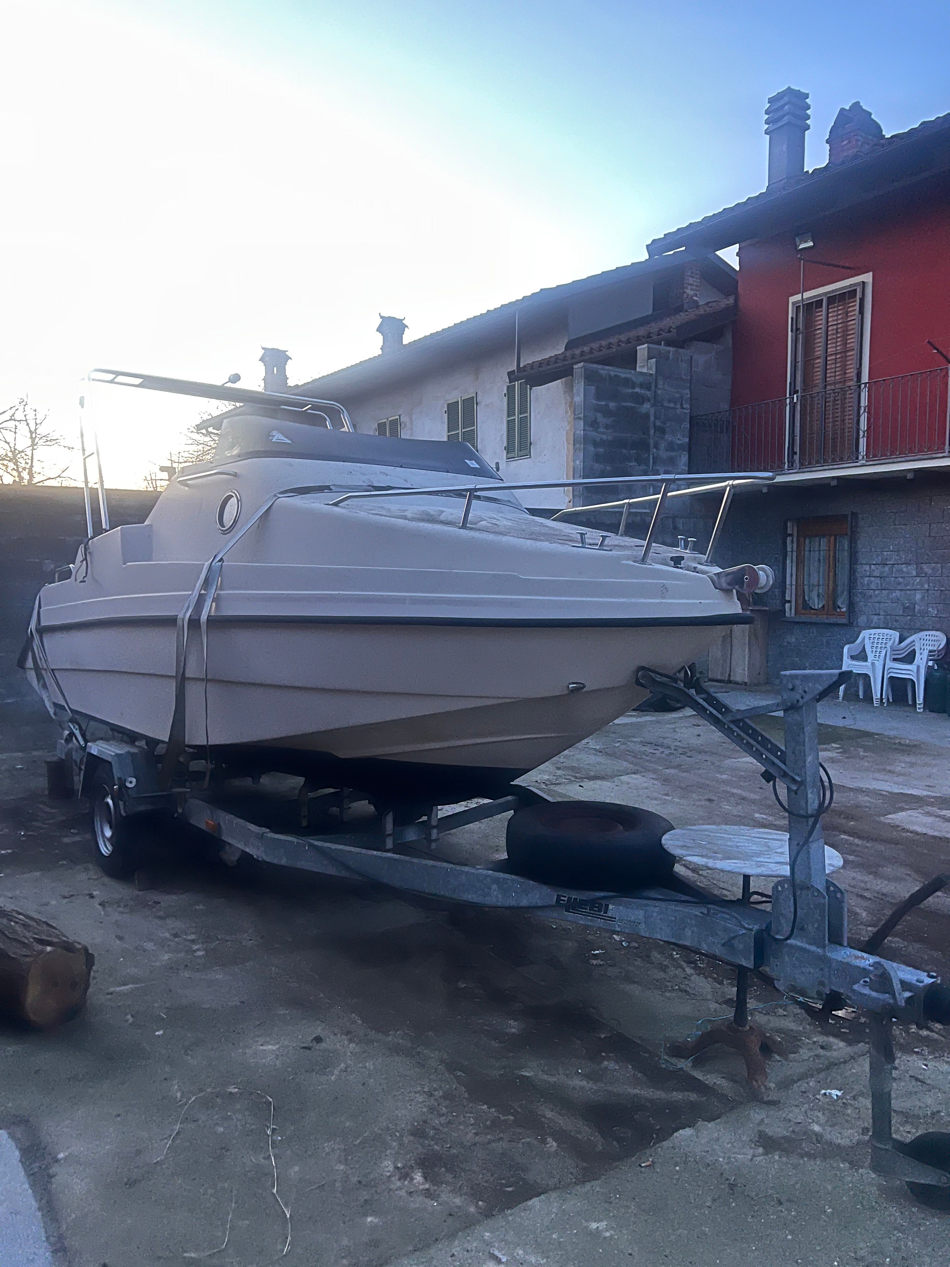 1997 Solemar 550 Cabin