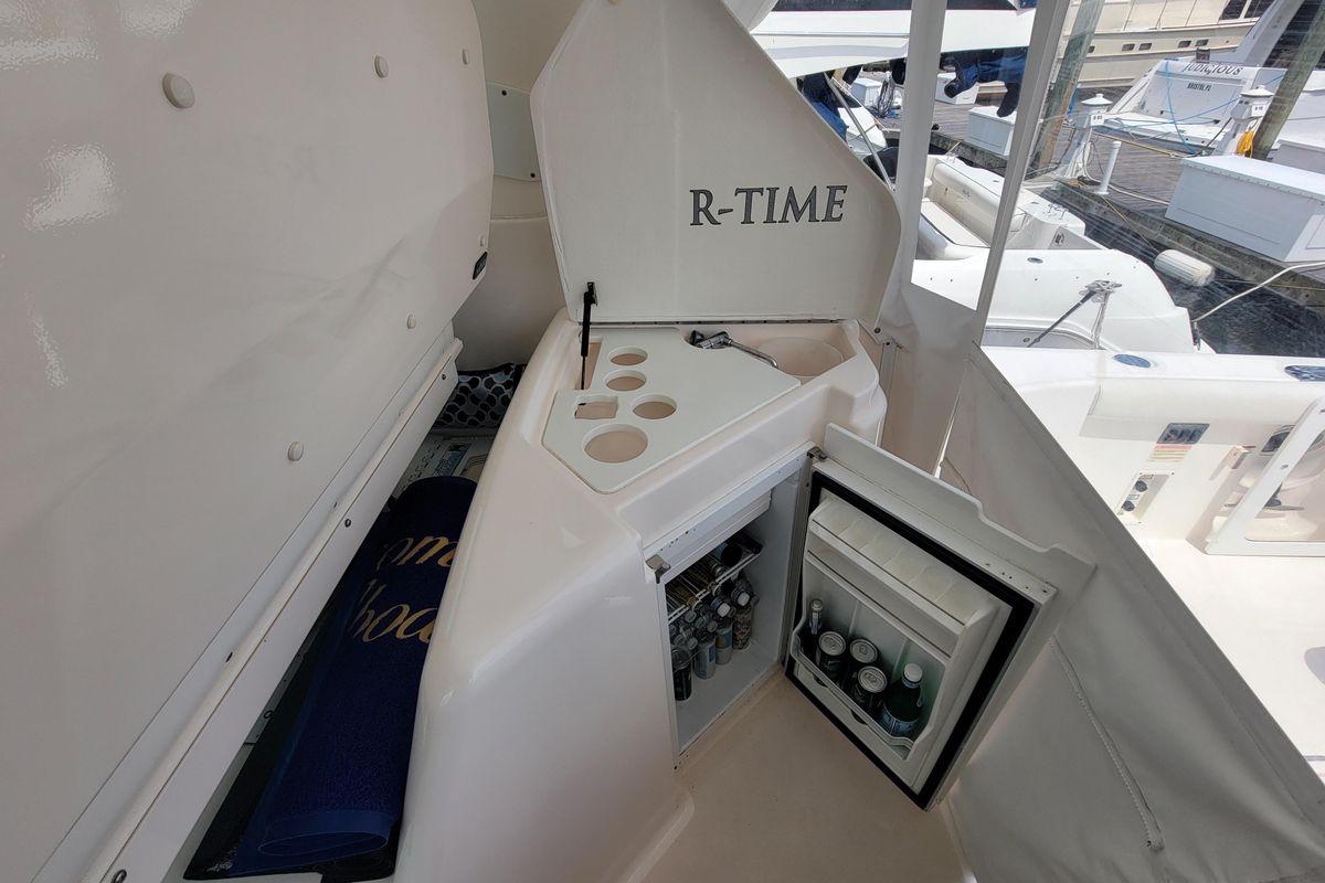 2005 Tiara Yachts 43 