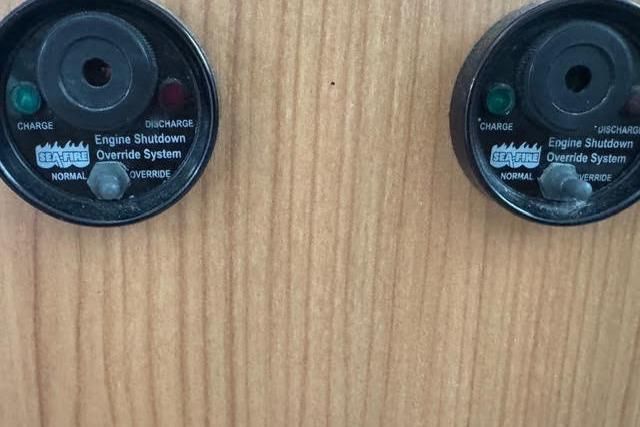 2007 Africat Marine 42 