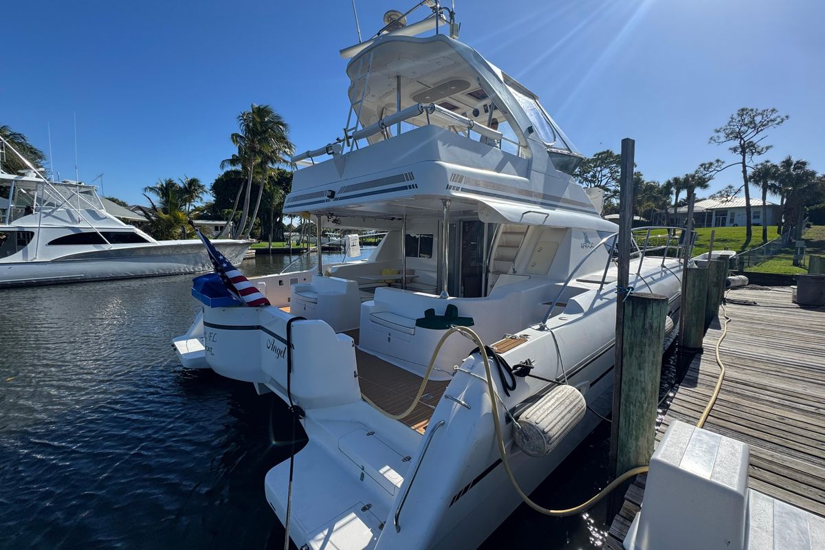 2007 Africat Marine 42 