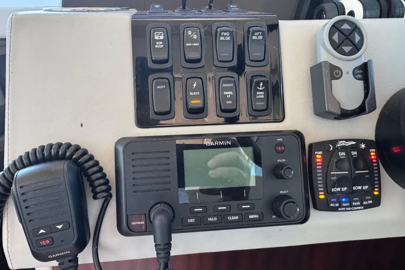 Tomtanic Yacht Photos Pics Control panel of a 2019 Regal 42 Fly yacht with Garmin and Bennet systems.