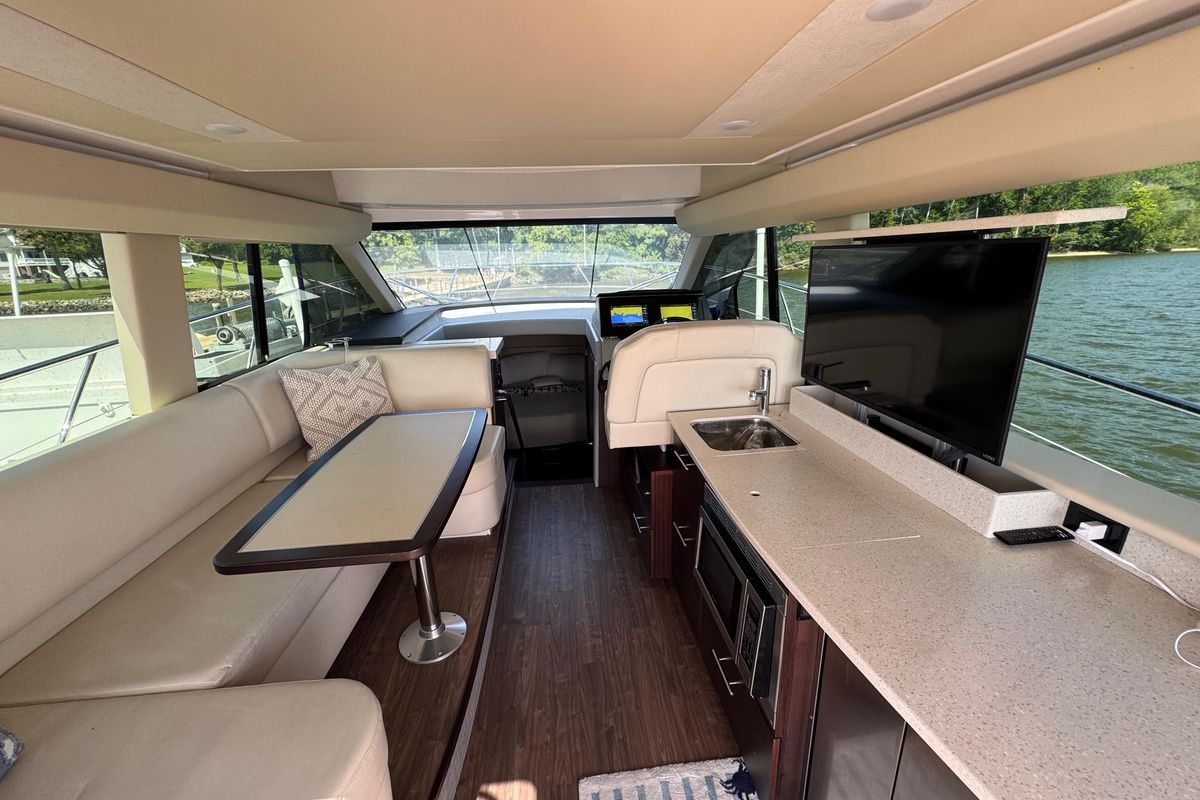 2019 Regal 42 