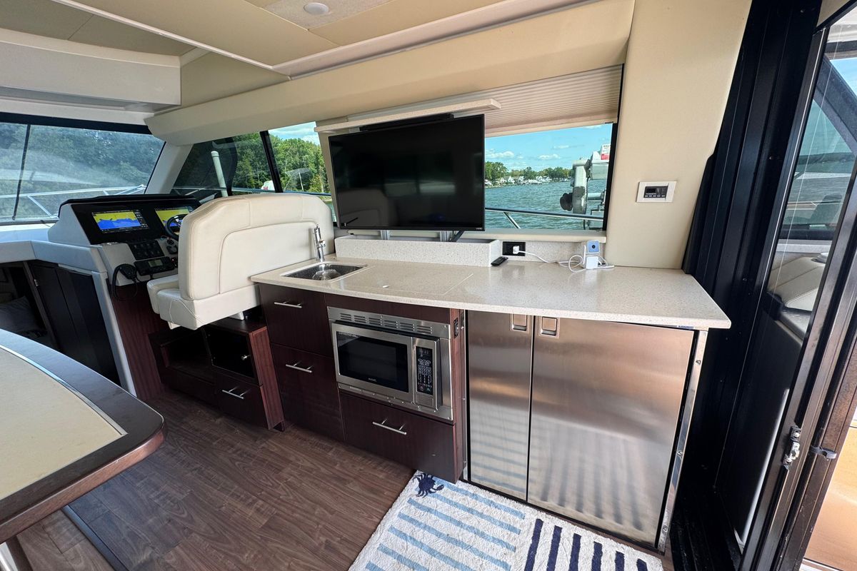 2019 Regal 42 