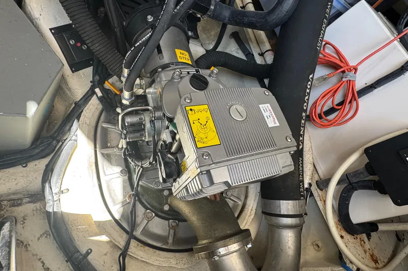 Tomtanic Yacht Photos Pics Engine compartment of a 2019 Regal 42 Fly boat with Volvo Penta components.