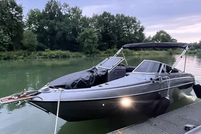 2003 Larson Larson 220 SEI