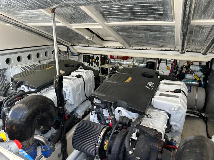 Gemini Yacht Photos Pics 