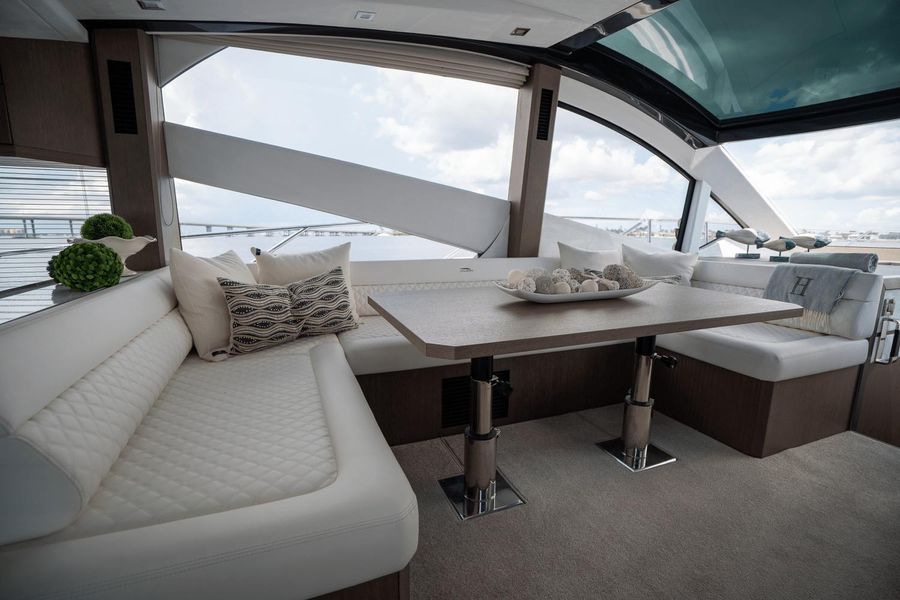 2020 Galeon 560 Sky