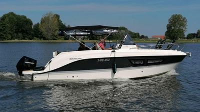 2020 Quicksilver 805 Sundeck