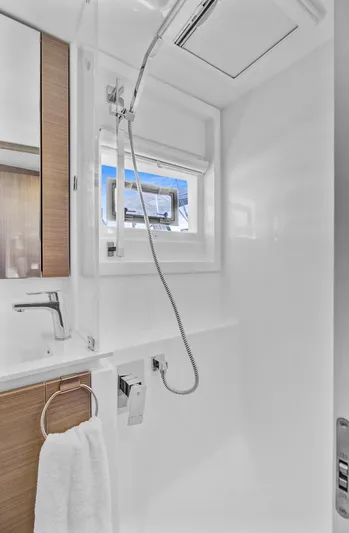 Latidoods Yacht Photos Pics 