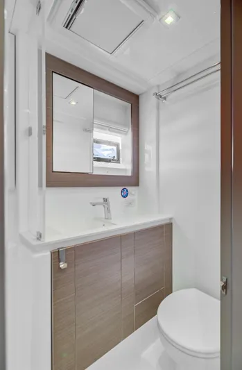 Latidoods Yacht Photos Pics 