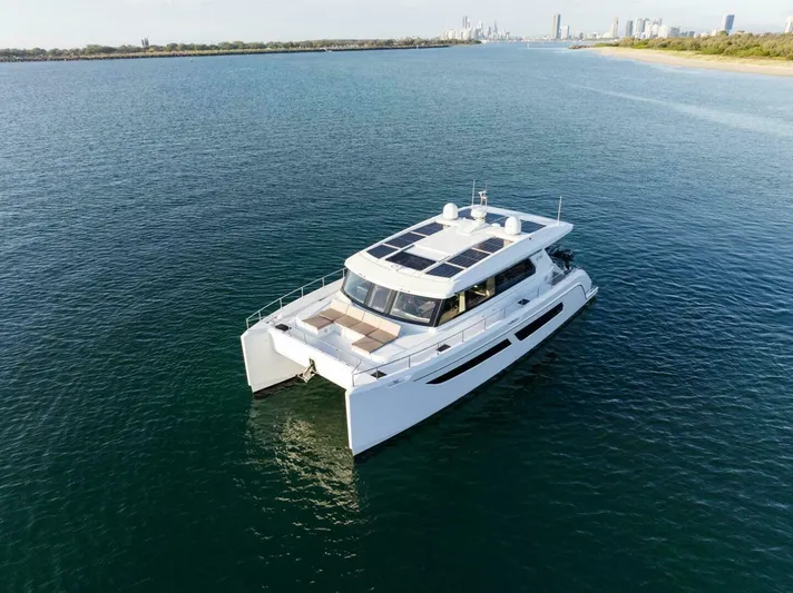 53s Iliad 2026 Yacht Photos Pics 