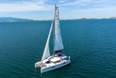 2017 Lagoon 52 Flybridge