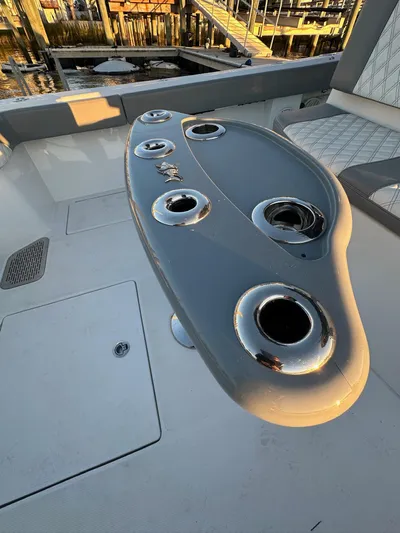 Main Event Yacht Photos Pics 