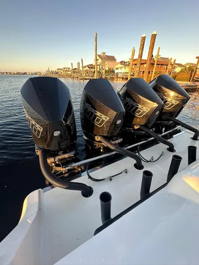 Main Event Yacht Photos Pics 