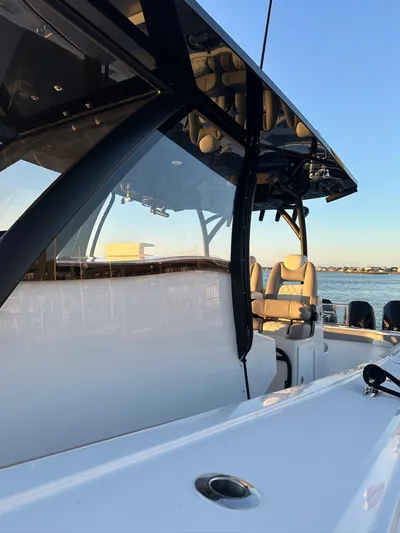 Main Event Yacht Photos Pics 