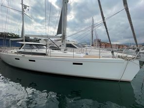 2011 Amel 64