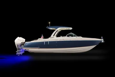 Chris-Craft Launch 31 GT