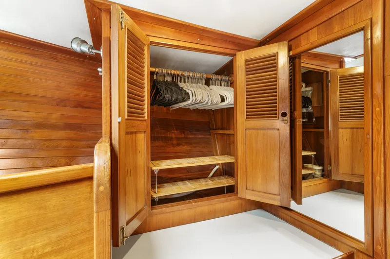 Sv Commitment Yacht Photos Pics 