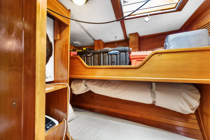 Sv Commitment Yacht Photos Pics 