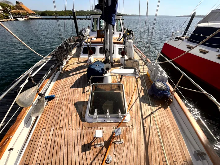 Sv Commitment Yacht Photos Pics 