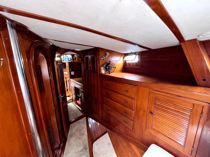 Sv Commitment Yacht Photos Pics 